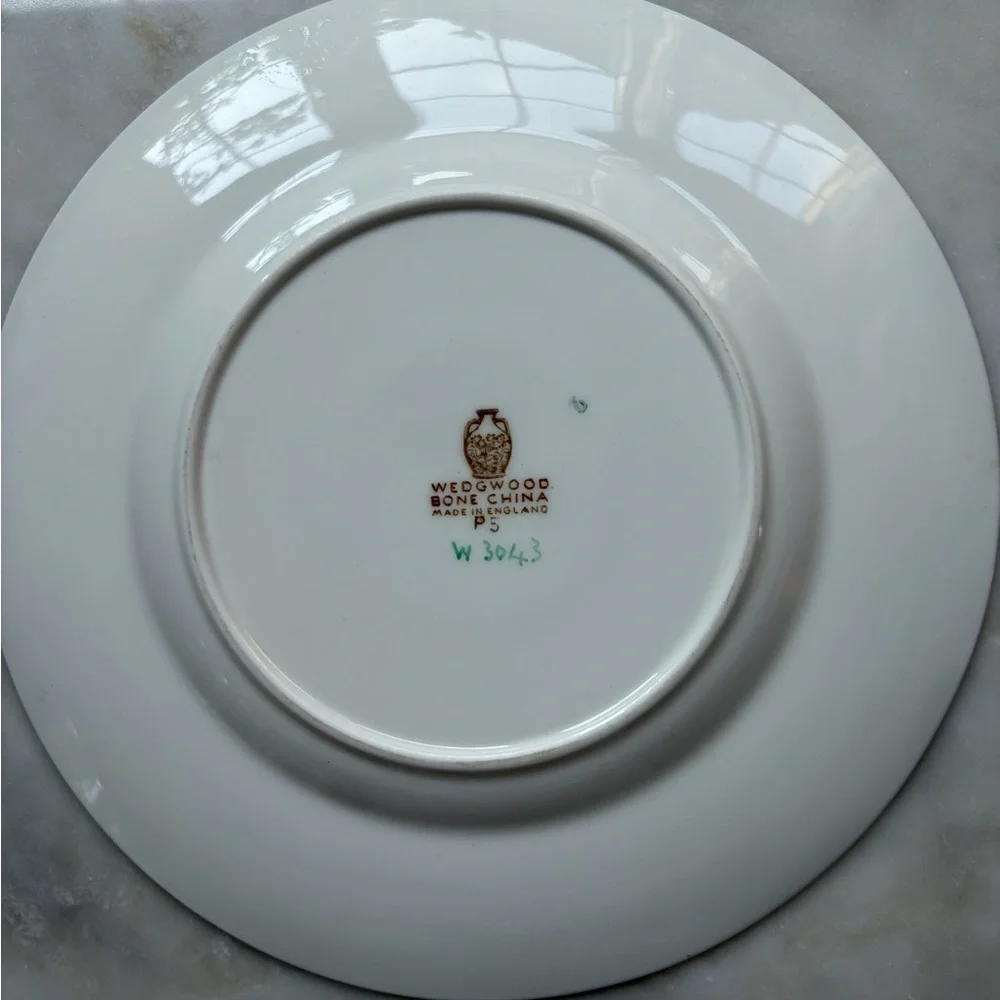 Wedgewood Posey Spray Salad Plate